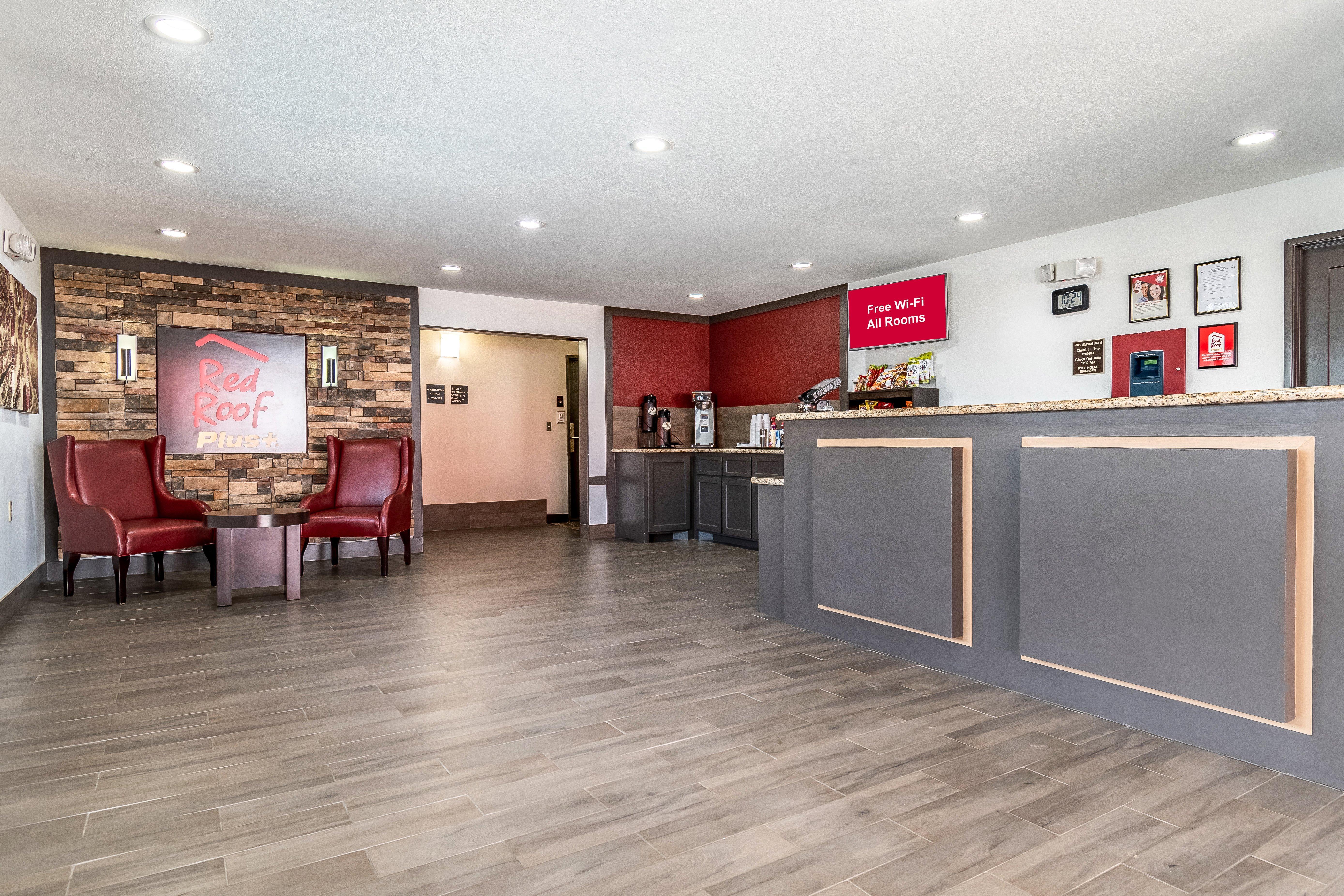 Red Roof Inn Plus+ Huntsville Eksteriør billede